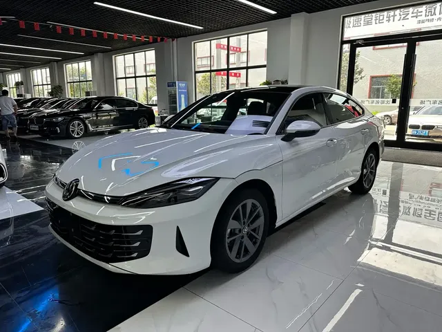Volkswagen Lamando 2025 Lamando L 1.5T Mid Trim