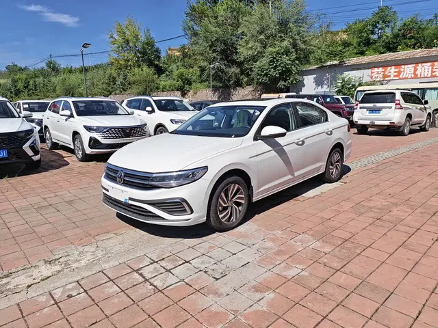 Volkswagen Bora 2025 200TSI DSG Joy Ride Navigation Edition