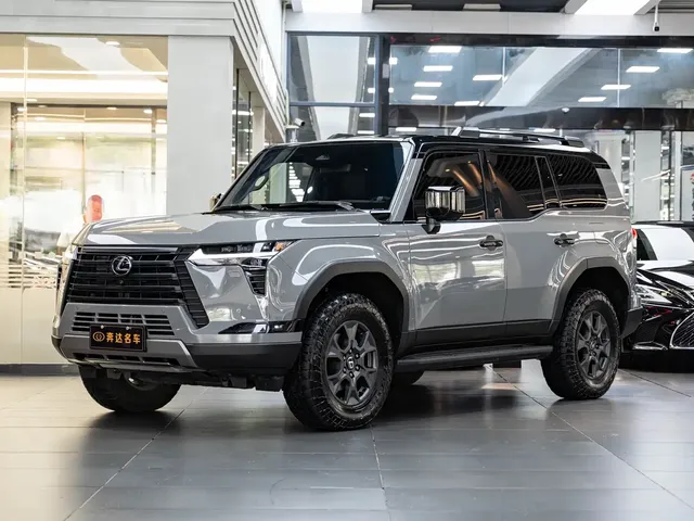 Lexus GX 2024 OVERTRAIL Summit Edition