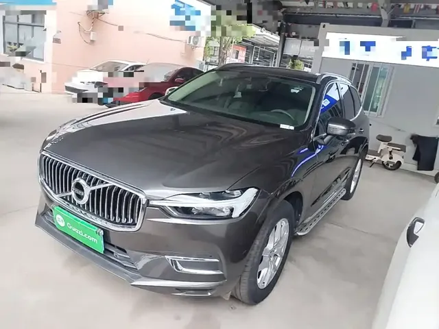 Volvo XC60 2021 T5 AWD Momentum