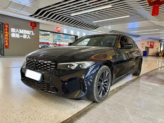 BMW 3 Series 2023 325i M Sport Black Night Package