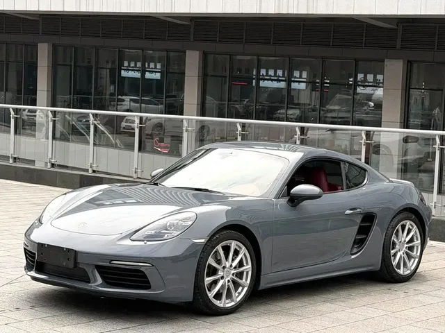 Porsche 718 2018 Cayman 2.0T