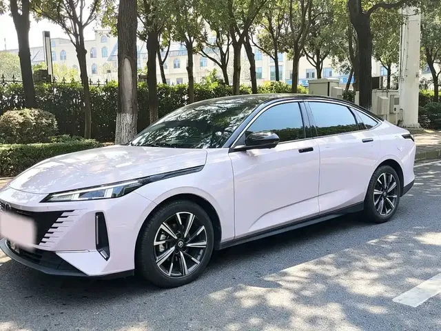 Changan Yida 2023 Blue Whale NE 1.5T GDI DCT Premium
