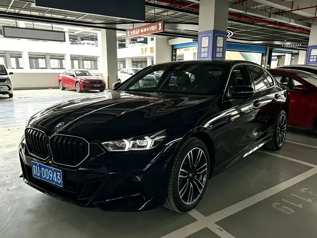 BMW 5 Series 2025 530Li Leading M Sport Package
