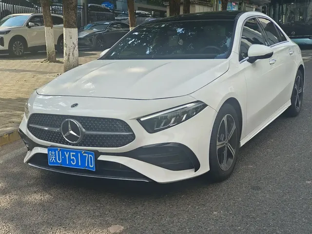 Mercedes-Benz A-Class 2023 A 200 L Fashion