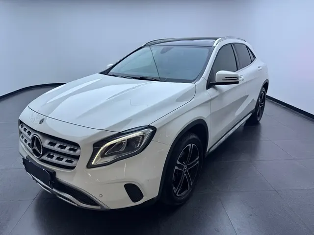 Mercedes-Benz GLA 2018 GLA 200 Fashion