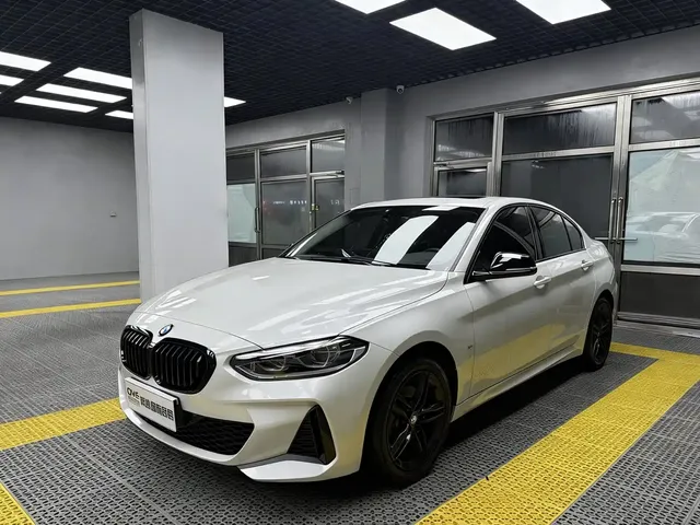 BMW 1 Series 2021 120i M Sport Shadow Edition