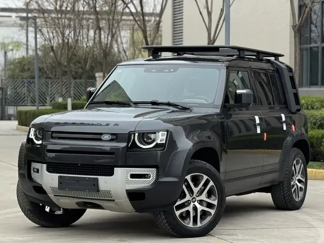 Land Rover Defender 2025 110 3.0T P400 Dark Special Edition