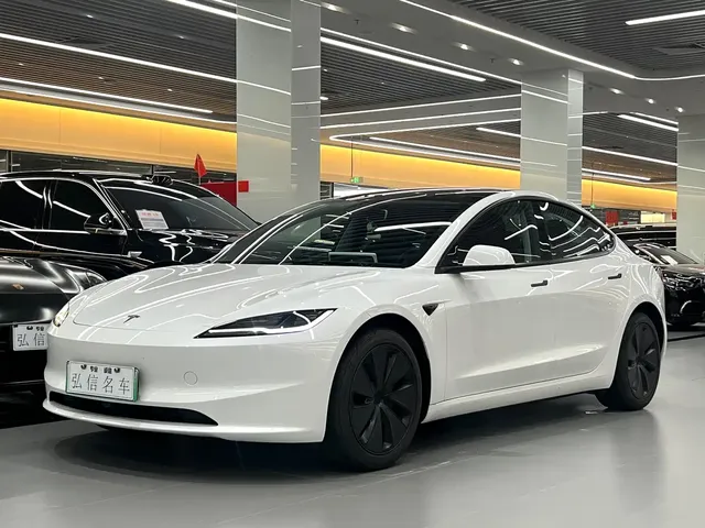 Tesla Model 3 2025 Model Year Facelift Rear-Wheel Drive