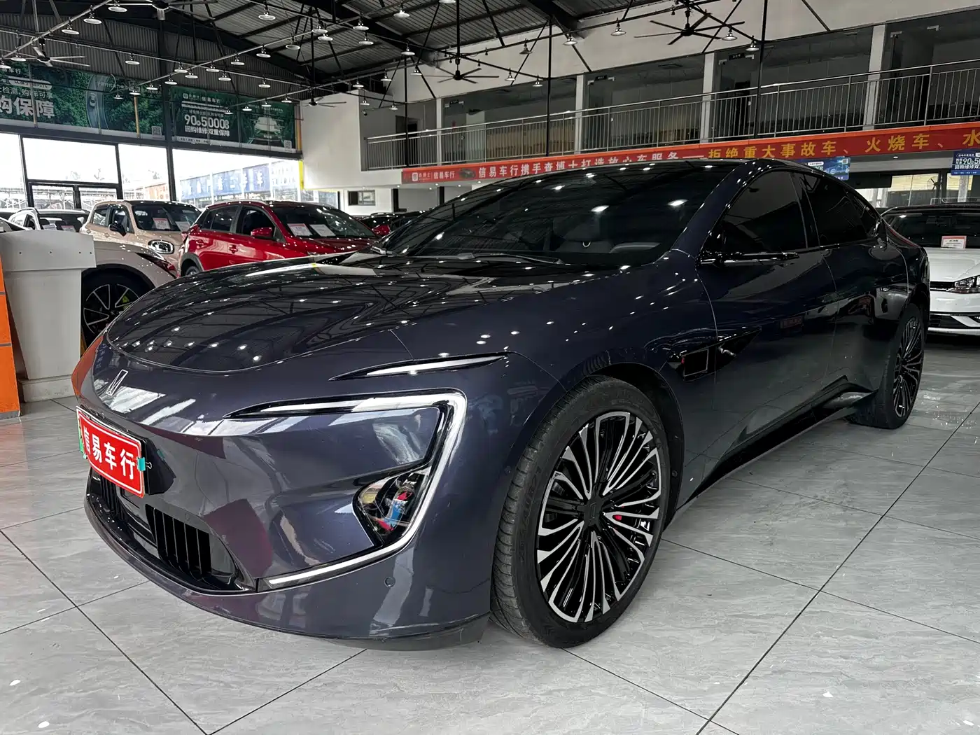 Avatr 12 2023 Model 700 Triple Laser RWD Luxury Edition