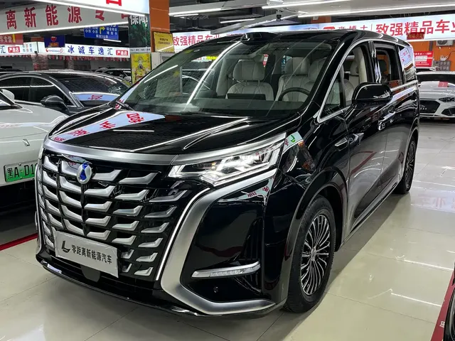 Denza D9 2025 Model DM-i Smart Drive Edition 1020 AWD Flagship