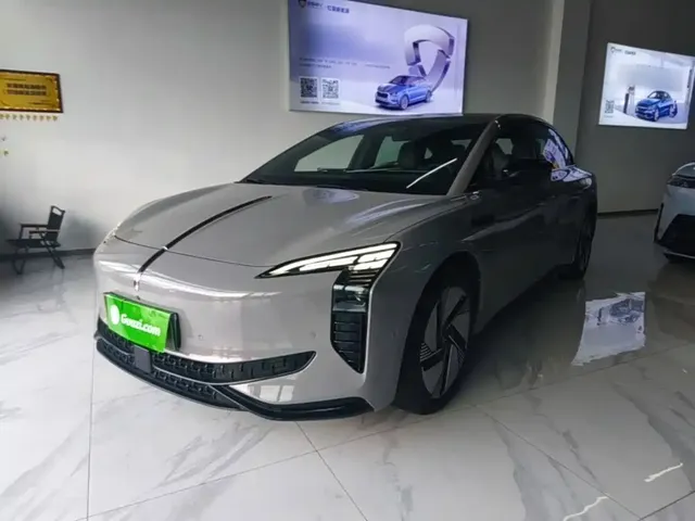 Hongqi EH7 2025 640 AWD Smart Selection Edition