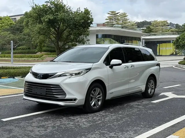 Toyota Sienna 2021 2.5L Hybrid Premium Edition