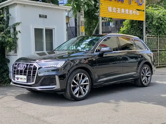 Audi Q7 2023 55 TFSI quattro S line Sport