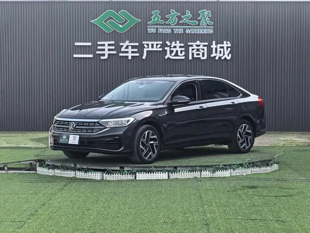 Volkswagen Sagitar 2023 300TSI DSG Surpassing Edition