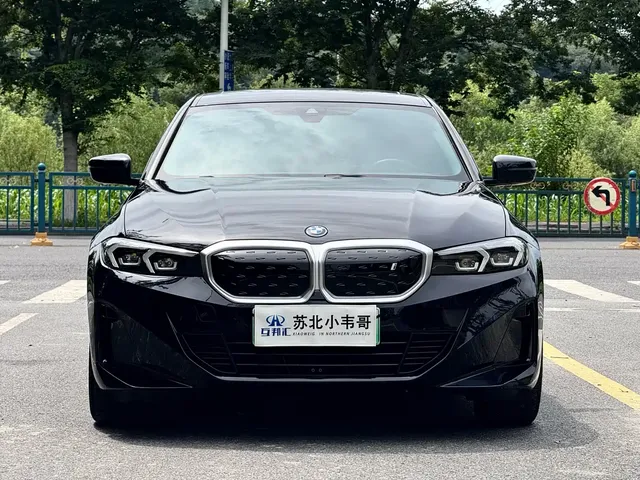 BMW i3 2024 eDrive 35 L