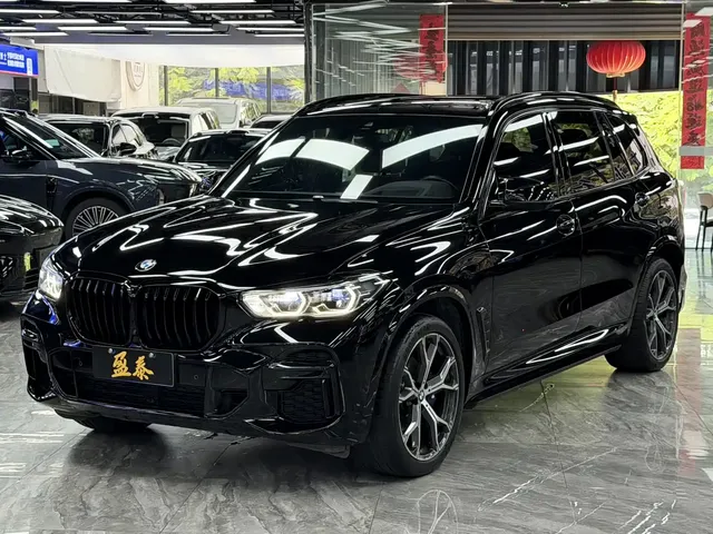 BMW X5 2022 Model xDrive 40Li M Sport Package