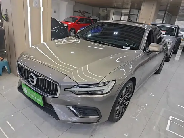 Volvo S60 2022 B4 Smart Vision Luxury Edition