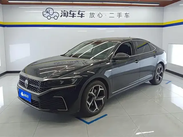 Volkswagen Passat 2023 Facelift 330TSI Starlight Elite Edition