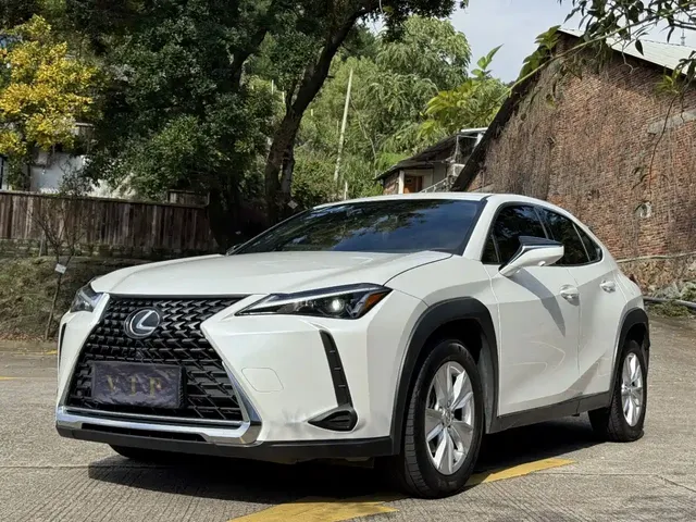 Lexus UX 2022 260h Explore Edition
