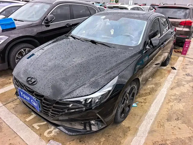 Hyundai Elantra 2021 1.5L CVT LUX Premium Edition