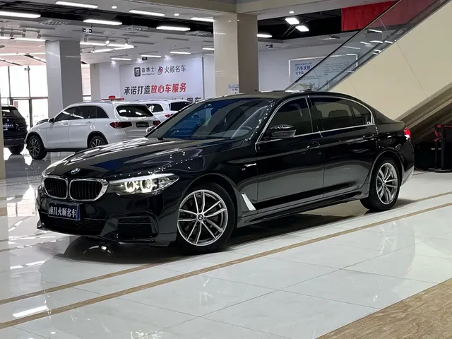 BMW 5 Series 2020 525Li M Sport Package