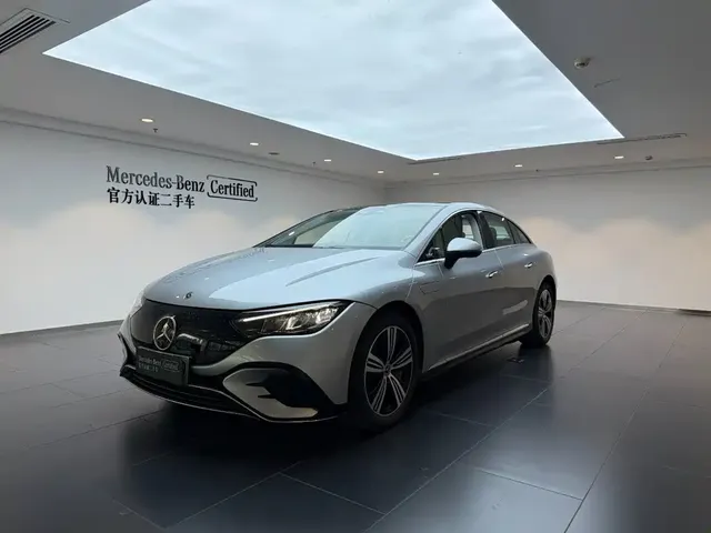 Mercedes-Benz EQE 2025 Model 500 4MATIC Luxury Edition
