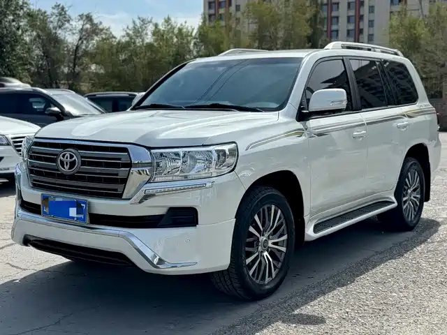 Toyota Land Cruiser (Import), 2018