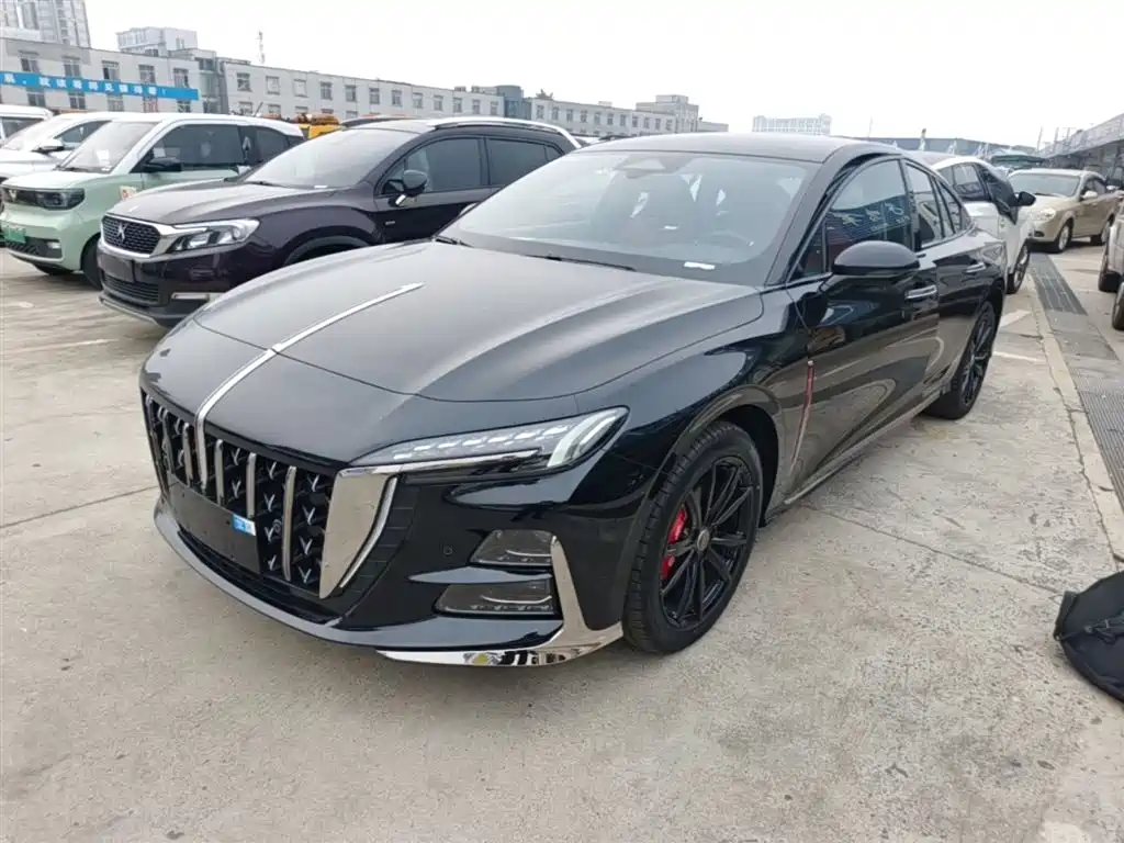 Hongqi H6 2025 Model 2.0T Fashion Edition