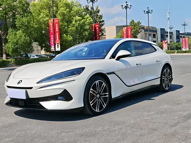 Denza Z9GT 2024 1100 AWD Ultra Edition