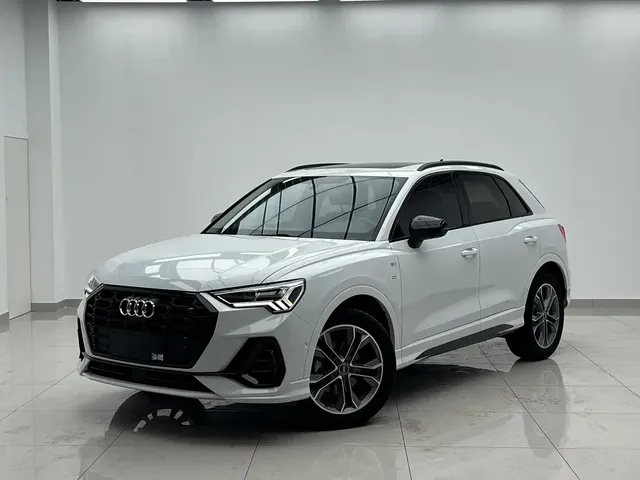 Audi Q3 2023 35 TFSI Fashion Dynamic (1.4T)