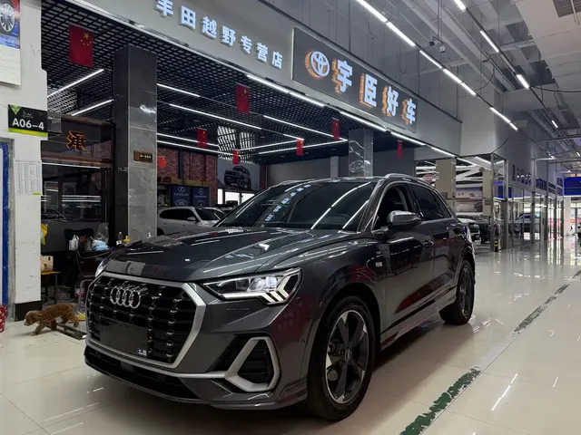 Audi Q3 2022 35 TFSI Fashion Dynamic
