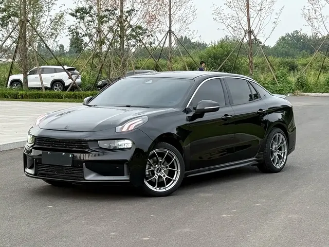Lynk & Co 03 2021 2.0TD Auto Jin Champion Edition