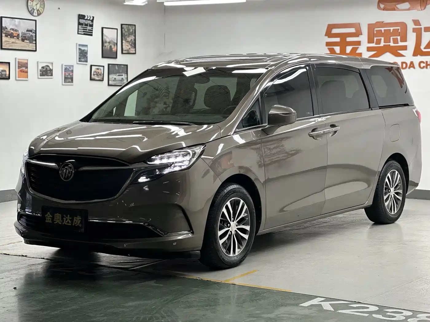 Buick GL8 2020 Model ES Landglory 653T Comfort
