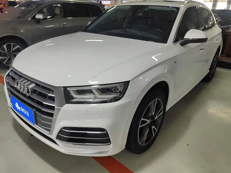 Audi Q5L 2020 Facelift 40 TFSI Honor Fashion