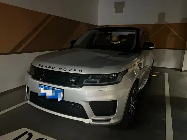 Land Rover Range Rover Sport 2021 3.0 L6 Gloss Black Edition