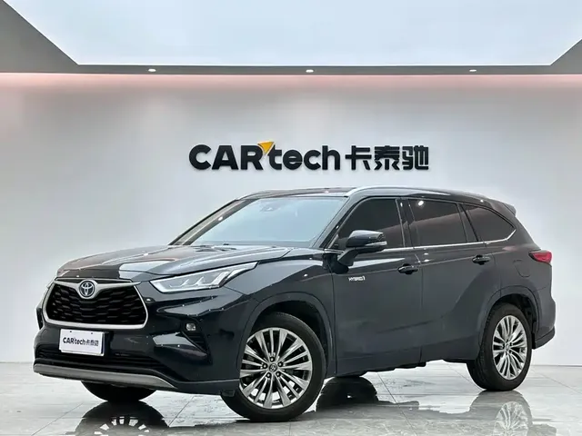 Toyota Highlander 2022 Model Dual Engine 2.5L 4WD Premium Edition 7-Seater
