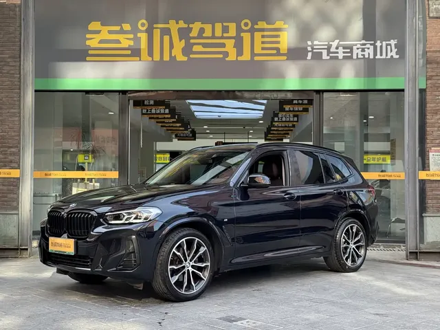 BMW X3 2022 xDrive30i Leading M Night Package