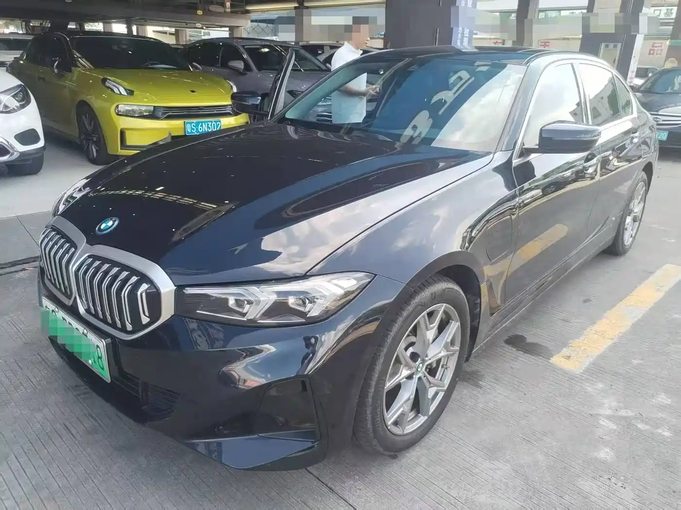 BMW i3 2024 eDrive 35 L