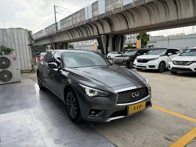 Infiniti Q50L 2018 2.0T Leisure Edition (China VI)