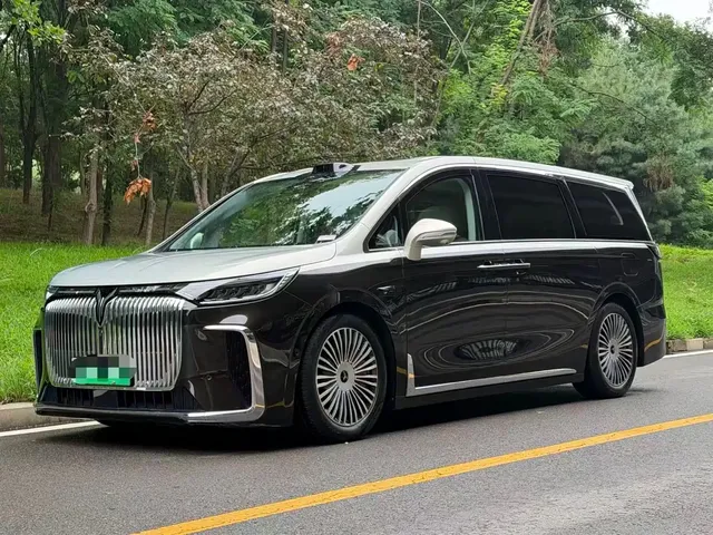 Voyah Auto Voyah Dreamer 2025 PHEV AWD Flagship Qian Kun Edition