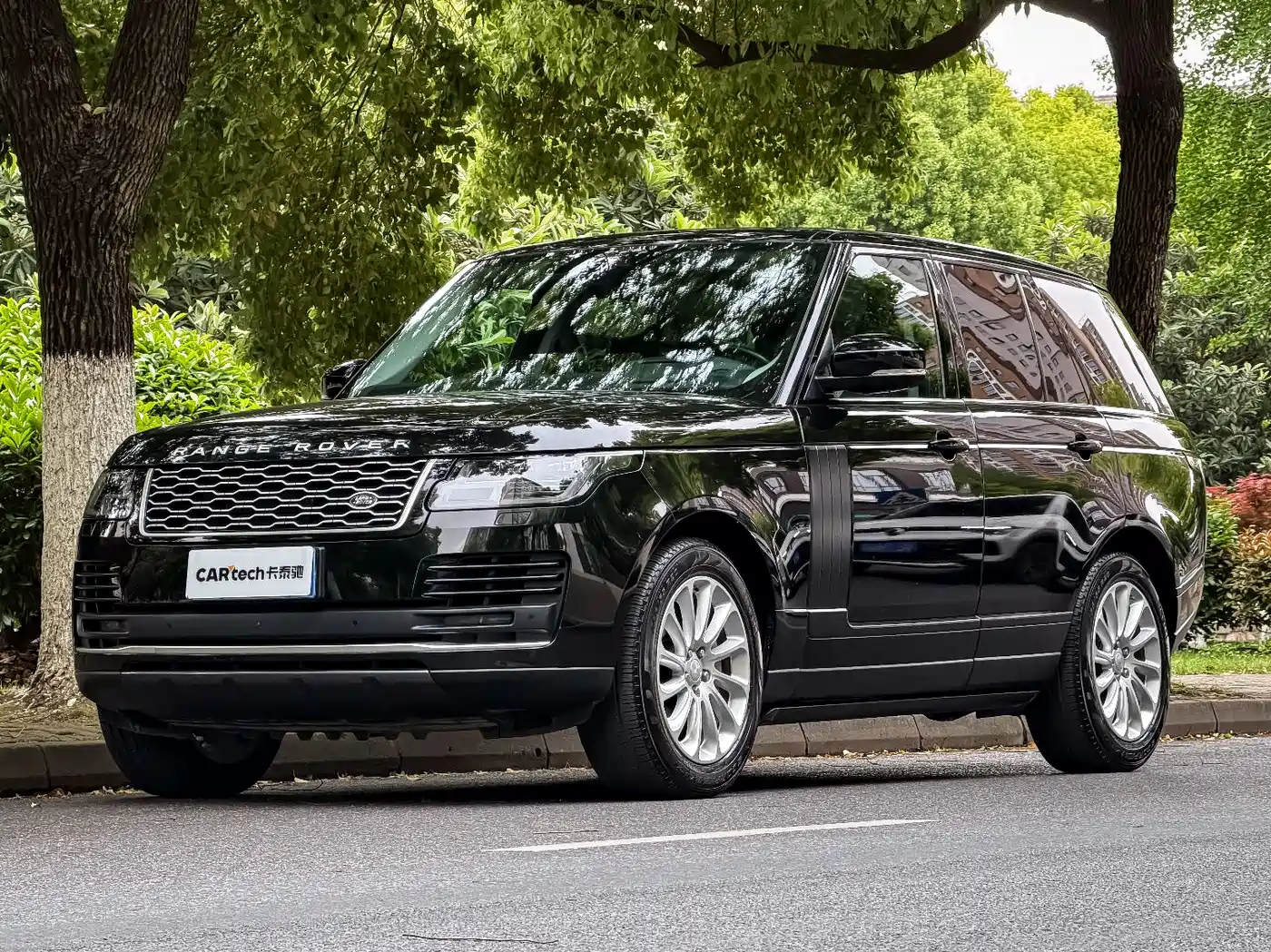 Land Rover Range Rover 2020 3.0 L6 Shengshi Edition