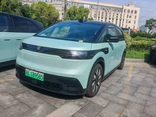 ZEEKR MIX 2025 Long Range Intelligent Driving Edition