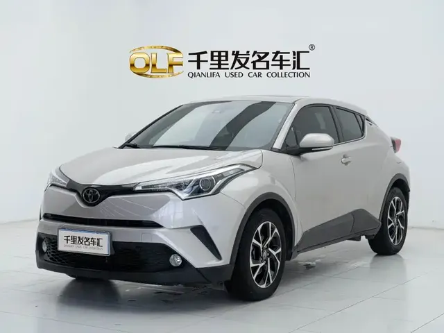 Toyota C-HR 2020 Model 2.0L Leading