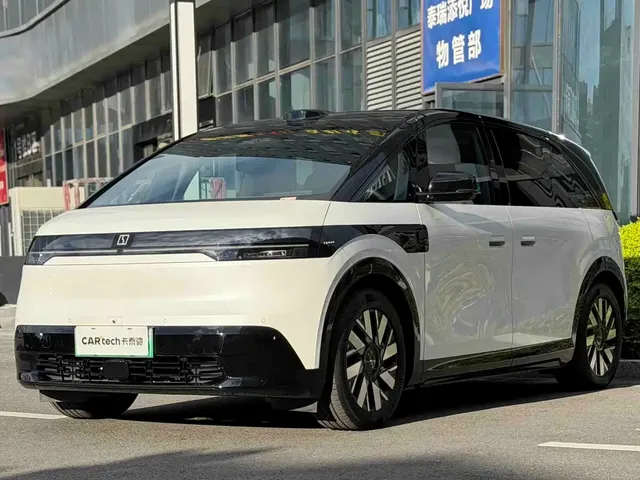 ZEEKR MIX 2025 Smart Driving Edition