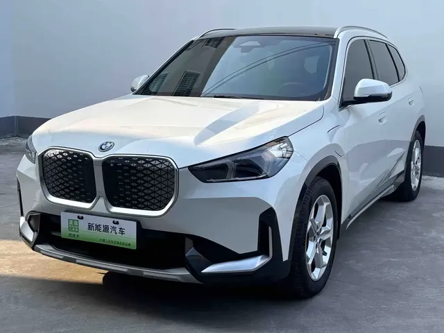 BMW iX1 2025 eDrive25L X Design Package