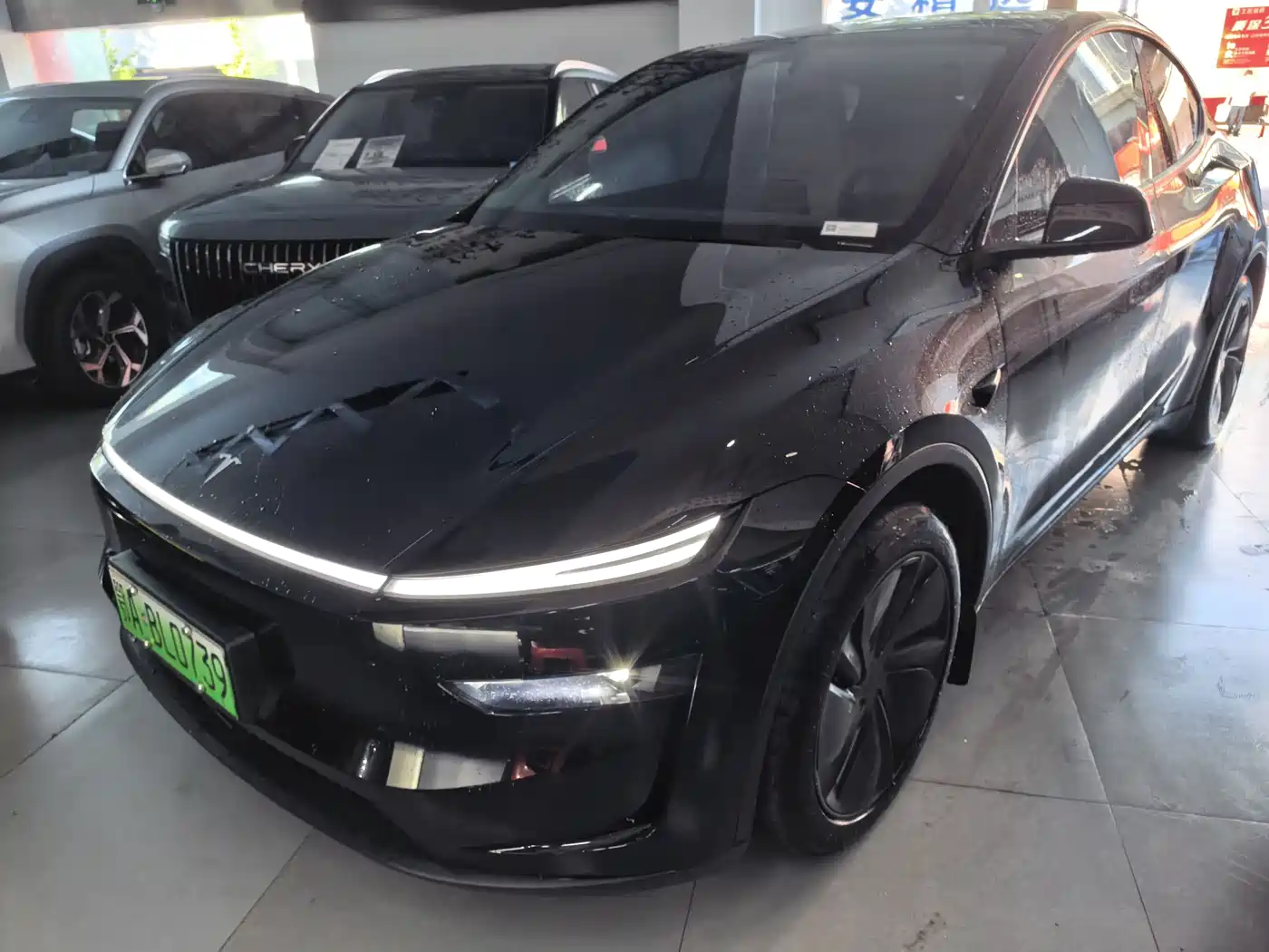 Tesla Model Y 2025 Rear-Wheel Drive