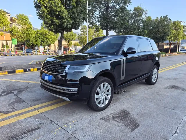 Land Rover Range Rover 2023 3.0 L6 400PS Golden Age 7-Seater Long Wheelbase