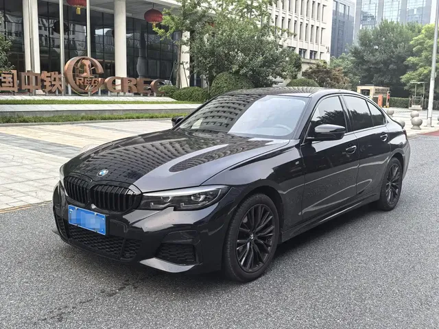 BMW 3 Series 2022 325i M Sport Shadow Edition
