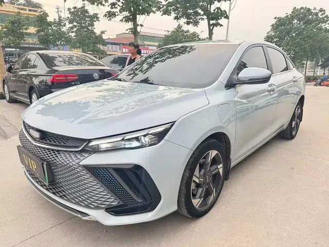 Geely Emgrand L HiP 2022 1.5TD-DHT Pro 100KM Super Rui